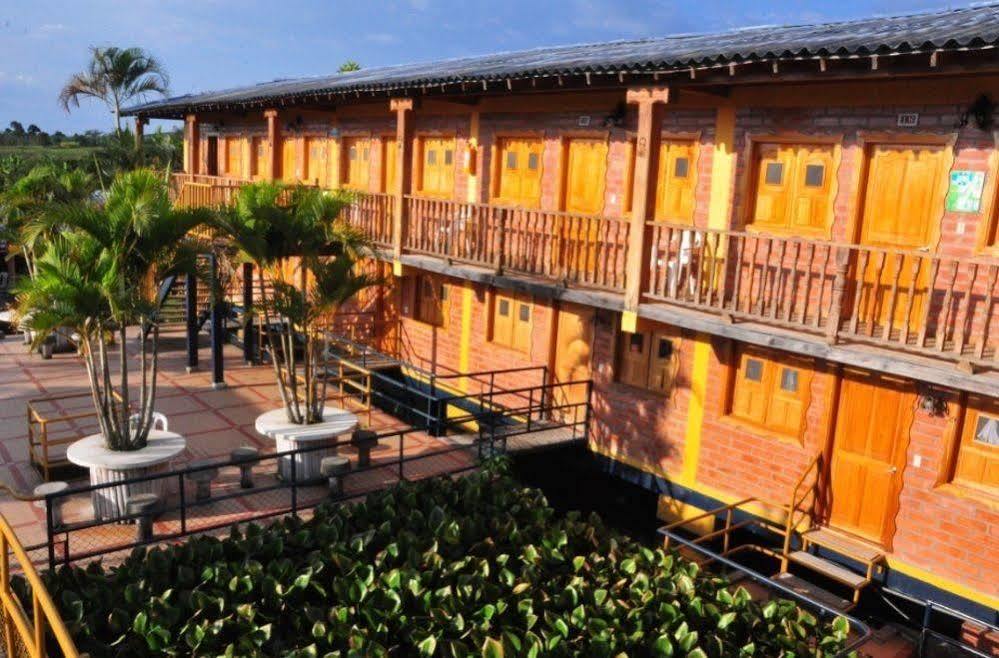 Hotel Campestre Las Bailarinas Armenia  Exterior foto